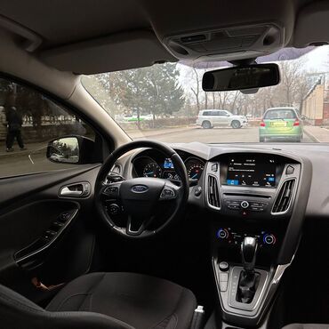 Продажа авто: Ford Focus: 2017 г., 1.5 л, Автомат, Бензин, Седан