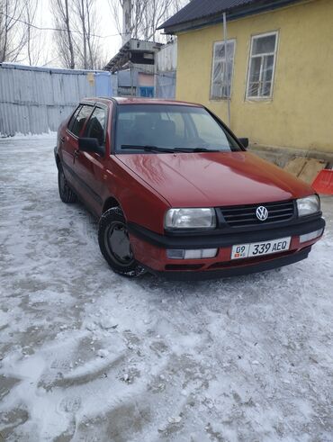 Volkswagen: Volkswagen Vento: 1994 г., 1.8 л, Механика, Бензин, Седан