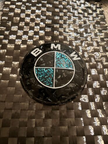 Emblemlər və nişanlar: Bütün maşınlara ön arxa markalar carbon differ çatdırılma 1 azn Ödəniş -da lalafo.az — 2 Emblemlər və nişanlar: Bütün maşınlara ön arxa markalar carbon differ çatdırılma 1 azn Ödəniş — 2