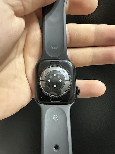 Apple Watch: Apple Watch Series 10, размер дисплея 42mm Емкость аккумулятора 100% — 3