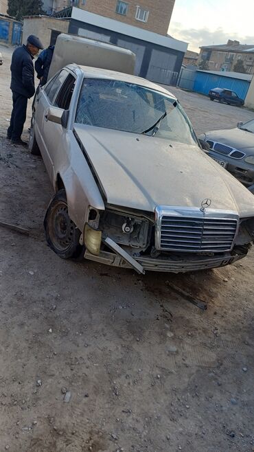 запчасти тоуота марк 2: Mercedes-Benz W124: 1992 г., 2.3 л, Механика, Бензин, Седан