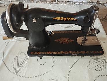 gitara sekilleri: Qədimi paltartikən masin. Klassik dizaynlı tikiş maşını - Korpus — 2