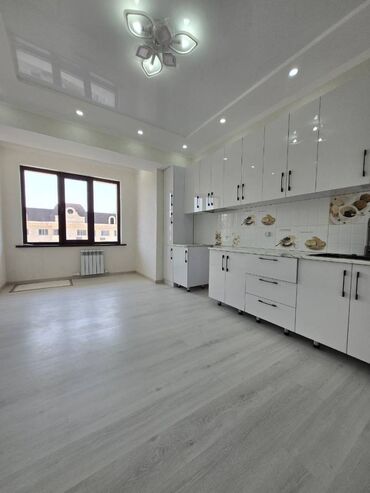 ищу комнату на подселение: 1 комната, 50 м², 15 этаж, Евроремонт