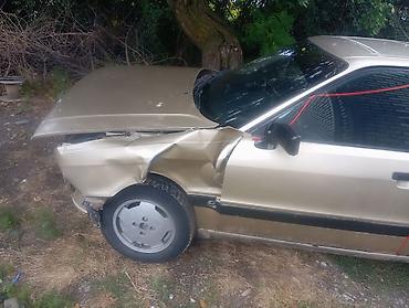 дефлектор фит: Audi 80 B3, седан, золотистый цвет, предлагается целиком как донор на — 7