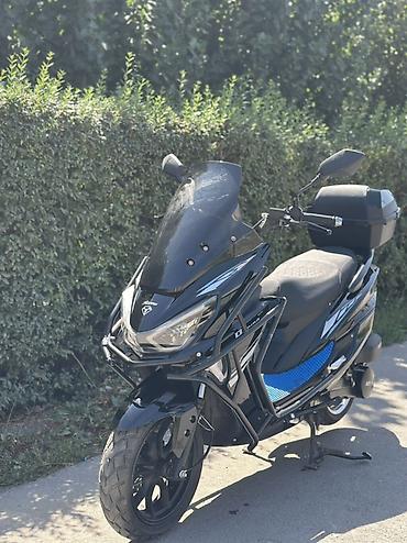 gilera runner: Макси-скутер 150 куб. см, Бензин, Новый — 3