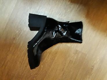 Gležnjače: Crne ženske čizme (Gazište 27)sa blok petom i izraženim krampon đonom — 7