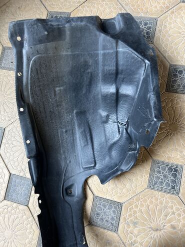 Подкрылки, брызговики, защита днища: Подкрылок Передний левый Toyota, 2021 г., Б/у, Аналог — 8