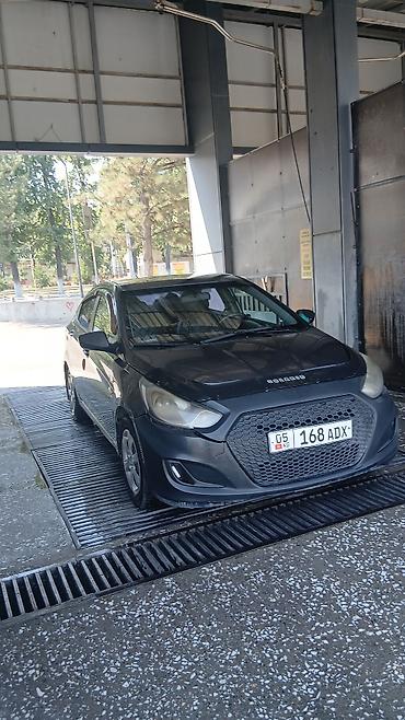 byd e1: Hyundai Solaris: 2013 г., 1.6 л, Автомат, Бензин, Седан — 7