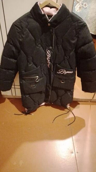 qadin ucun jaketler: Женская куртка XL (EU 42)