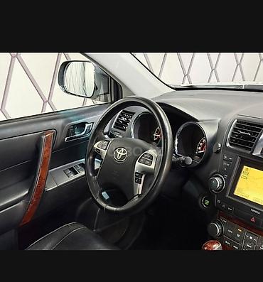 changan disk: Toyota Highlander V6 4WD – ağ rəngli, geniş və komfortlu 7 nəfərlik — 9
