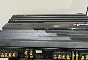 Dinamiklər və kolonkalar: 1000 Sony usulitel. Ela veziyyetdedir butun cixislari islekdir temirde