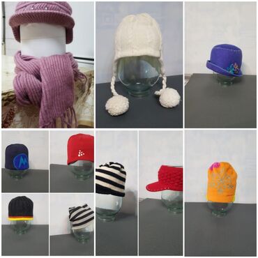 детский комплект шапка шарф: Шапки с козырькоми 50с Белая с бубенчиками 100 Синие с феты новая
