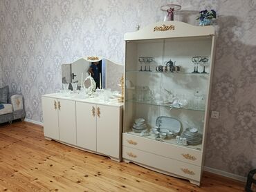 Qonaq otağı üçün, İşlənmiş, Açılan, Dördbucaq masa, 6 stul