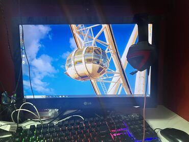 Настольные ПК и рабочие станции: Təcili komputer satılır 22 inç ekran gaming klaviatura qulağcığ hamısı