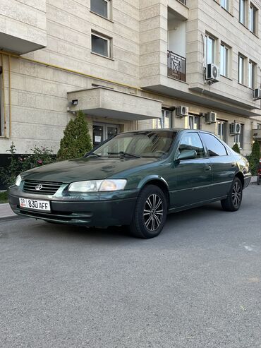 стрим 1 7: Toyota Camry: 1999 г., 2.2 л, Автомат, Газ, Седан