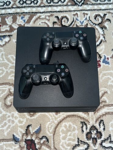 поко f4 gt цена в бишкеке: PlayStation 4 Slim | 1 ТБ | Отличное состояние Продаю свою PS4 Slim