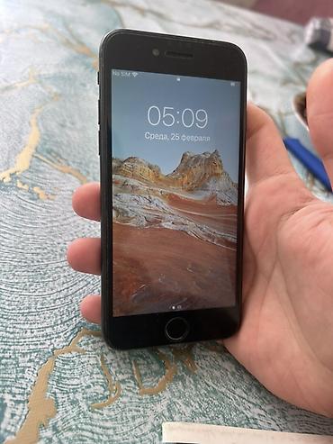 Apple iPhone: IPhone 7, 32 GB, Qara — 1