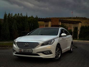 на рф номерах: Hyundai Sonata: 2015 г., 2 л, Автомат, Газ, Седан