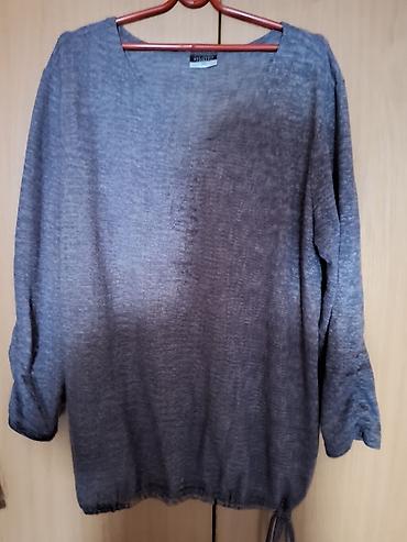 ecco 40: Ženska bluza Bershka - Model: lagana, ravnog kroja sa blago spuštenim — 1