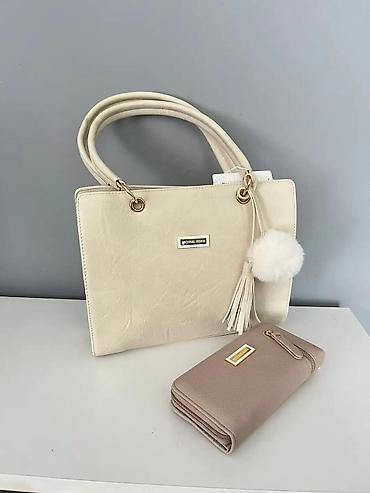 Putni koferi i torbe: GUESS ženska torba + novčanik – set - Elegantan set sastavljen od — 7