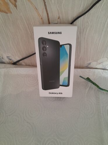 s22: Samsung Galaxy S22 Plus, 128 GB, rəng - Qara