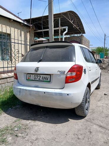 маленькие машины в бишкеке: Skoda Fabia: 2009 г., 1.2 л, Механика, Бензин
