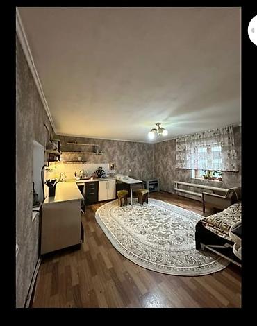 Продажа полдома: Продаётся полдома Планировка и помещения: - Просторная — 1