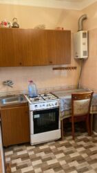 xacmazda kiraye evler ayliq: Bakı, 6-cı mikrorayon, 2 otaqlı, Köhnə tikili, m. Nəsimi, 54 kv. m