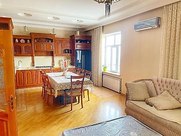 Həyət evləri və villaların satışı: Satılır – 3 mərtəbəli fərdi yaşayış evi - Ümumi sahə: geniş həyətli — 4