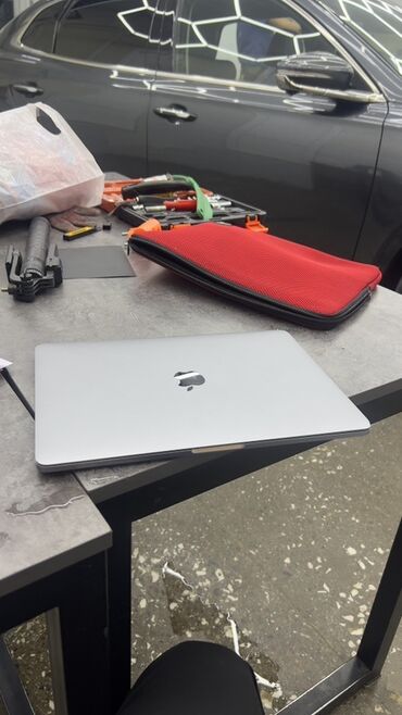взять ноутбук в кредит без первого взноса: Ноутбук, Apple, 8 ГБ ОЭТ, Apple M1, 13.3 ", эс тутум SSD