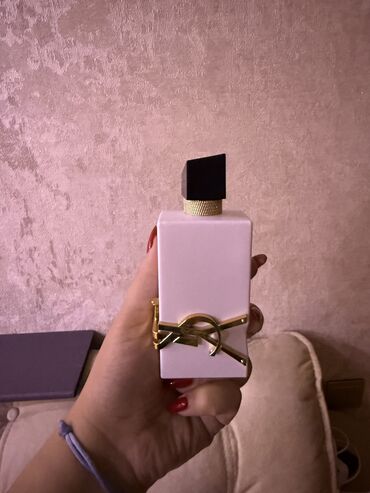 ysl libre qiyməti: Qutusunu uwaq acdigi ucun ucuz verilir tam doludu