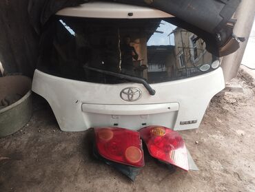 corolla runx: Багажниктин капкагы Toyota, 2003 г., Колдонулган, Оригинал