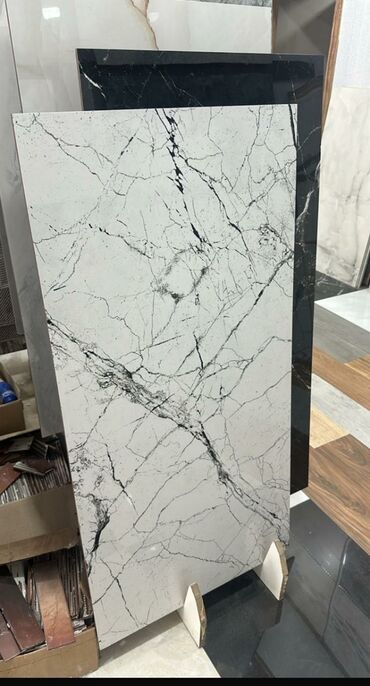 1 kub metr nece kvadrat metrdir: Mərmər naxışlı böyük formatlı keramika plitə - Rəng və dizayn: Açıq