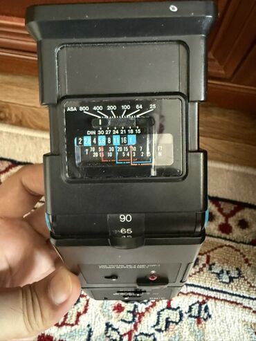 Другие аксессуары для фото/видео: Вспышка Vivitar Zoom Thyristor 3500 DM/C с регулируемыми настройками