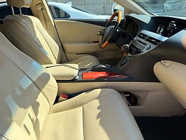 low ll: Lexus RX: 2011 г., Автомат, Бензин, Внедорожник — 4