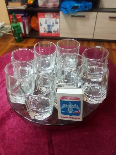 Стаканы: Чешские стаканы с толстым дном 1 штука- СССР подстаканники каждая по