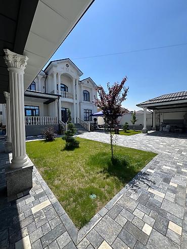 Продажа коттеджей и домов: 🏡 Продается особняк в районе Арча-Бешик! ✨ 📍 Участок — 6 соток 📐 — 20