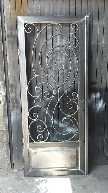 Giriş qapıları: Mənzil üçün Yeni Giriş qapısı Petlə ilə, Pulsuz quraşdırma, Ödənişli çatdırılma, Rayonlara çatdırılma, Ünvandan götürmə — 4