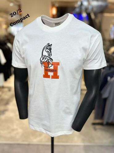 Majice: Od S do 2xl
2750 din hana na lalafo.rs — 7 Majice: Od S do 2xl
2750 din hana — 7