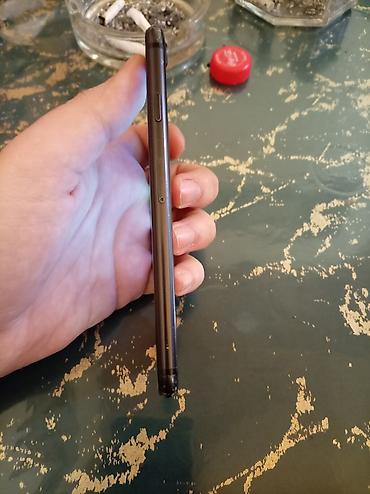 Apple iPhone: IPhone 7, 128 GB, Qara — 6