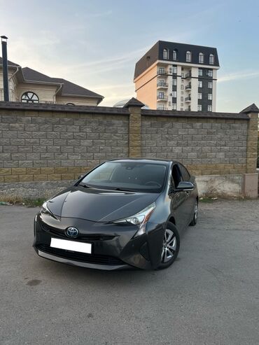 электронный машине: Toyota Prius: 2018 г., 1.8 л, Вариатор, Гибрид, Хетчбек