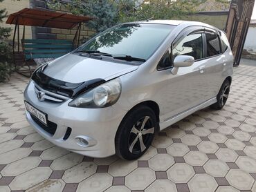 1 jz: Honda Fit: 2003 г., 1.5 л, Вариатор, Бензин, Седан