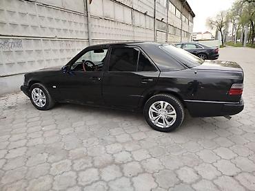 e500 124: Mercedes-Benz W124: 1988 г., 2 л, Механика, Бензин, Седан — 6