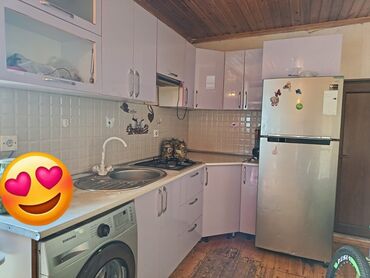 sumqayitda tibb kurslari: Metbex mebeli satilir 260 azn.Unvan Bine.olcusu 280/180.Uzerinde