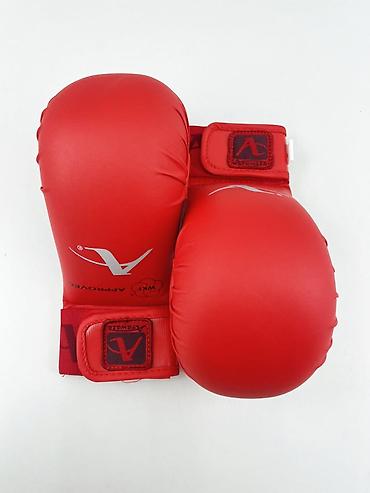 Перчатки: №: 2157 Məhsulun adı: Karate üçün məşq əlcəyi Arawaza, qırmızı, ölçü S — 1