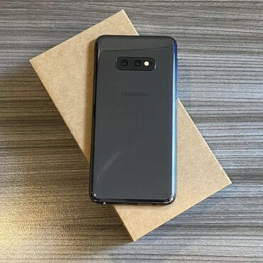 сенсорный телефон: Samsung Galaxy S10e, Б/у, 128 ГБ, цвет - Черный, 1 SIM