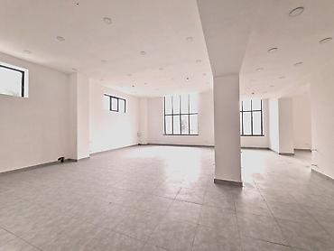 150 m2 ofislər: Nərimanov rayonu, "Müzəffər Nərimanov" küçəsində əsas yolun üstündə — 4