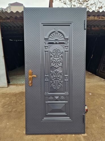 Giriş qapıları: Yeni Giriş qapısı Ödənişli çatdırılma — 7