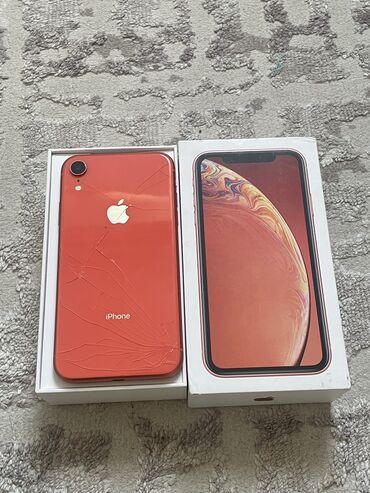 Apple iPhone: IPhone Xr, Б/у, 128 ГБ, Коралловый, Чехол, Кабель, Коробка, 79 %