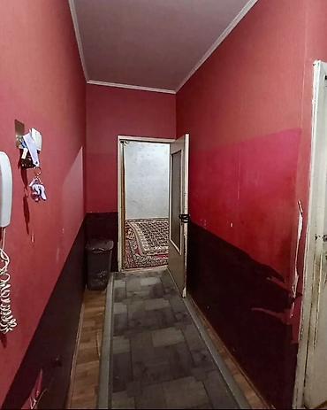 Квартиры: 1 комната, 36 м², Ошский рынок / базар 105 серия, 1 этаж, Старый ремонт — 3